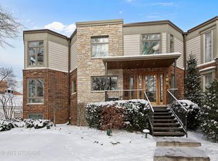 806 Chestnut Ave, Wilmette, IL 60091