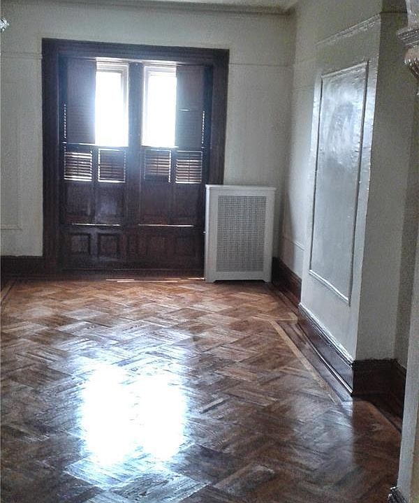 1st image of 603A Halsey St #2