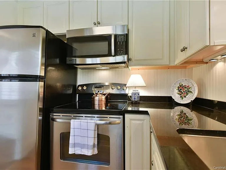 1831 Jameston Dr — Photo 7