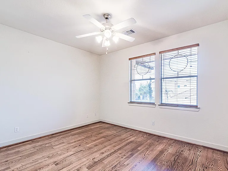 403 Harborside Way — Photo 32