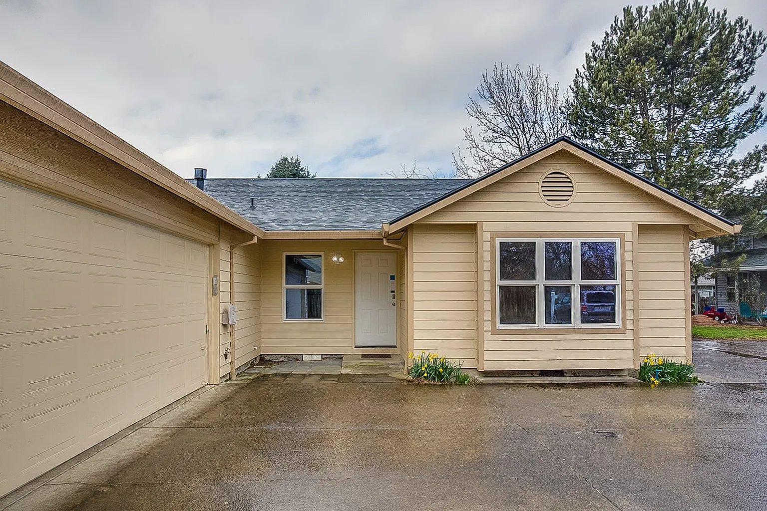 1259 NE 17th Ave photo 1