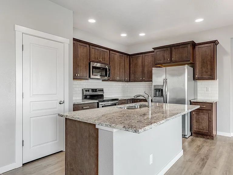 133 S Baraya Way — Photo 5