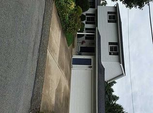 3202 W 42nd St, Erie, PA 16506