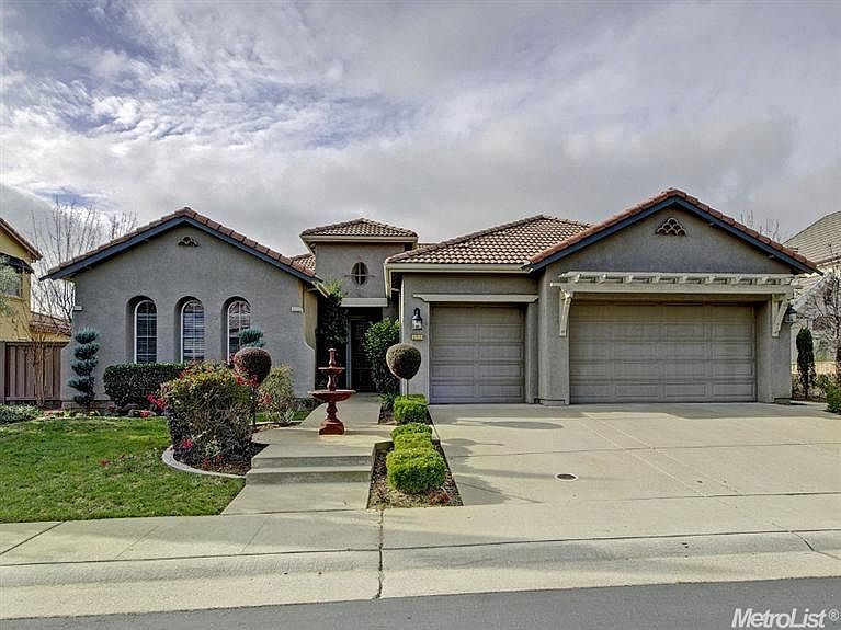 1st image of 653 Westchester Dr