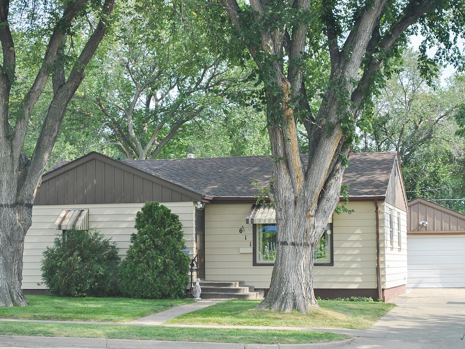 1st image of 611 N 23rd St