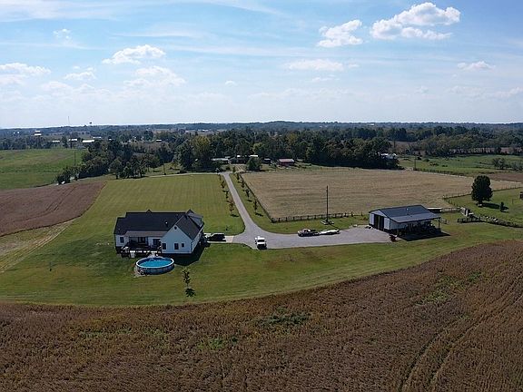 4th image of 1626 Craycraft Rd