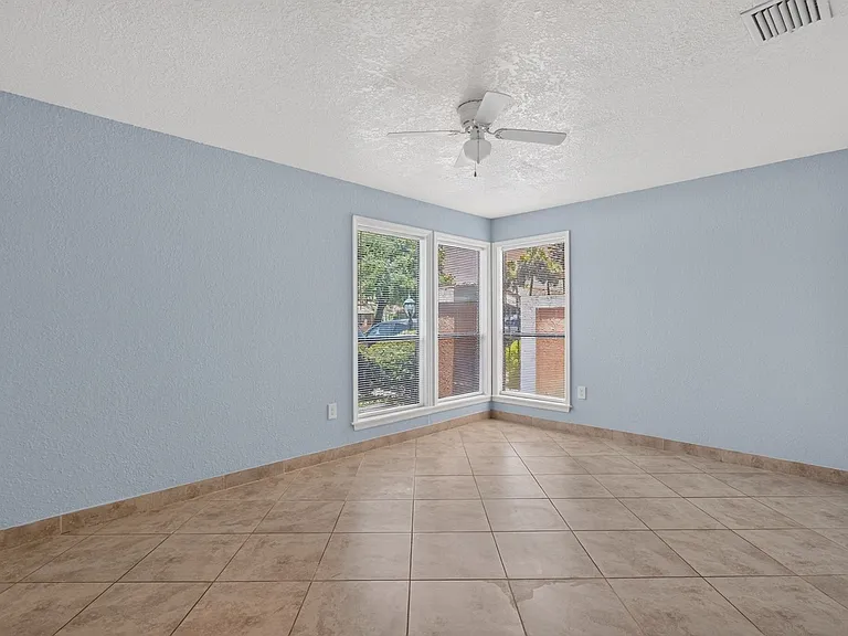 659 Montego Bay Ct — Photo 16