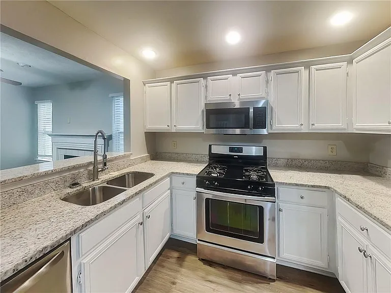 436 Allgood Cir — Photo 5