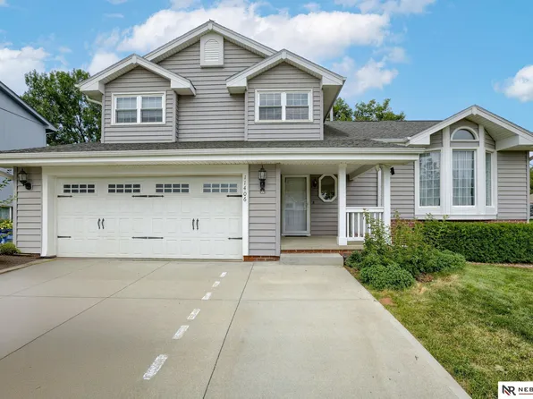 11406 S 43rd St, Bellevue, NE 68123