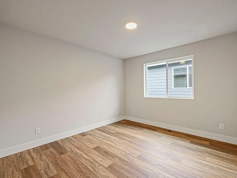 5388 Century Pl NE — Photo 24