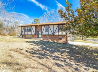 8400 San Marcos Dr, Knoxville, TN 37938