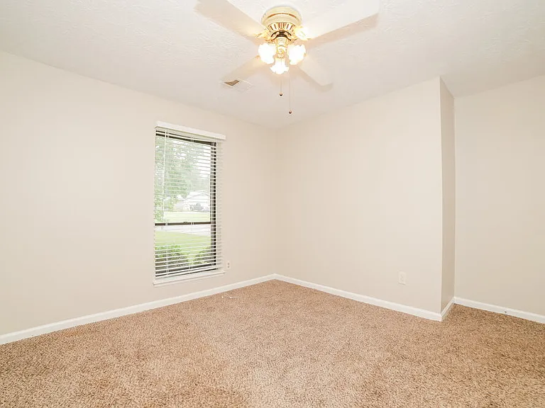 35 Windsong Ct — Photo 13