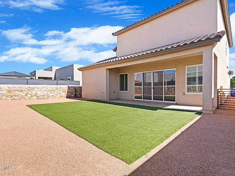 12333 Desert Dove Ave — Photo 32