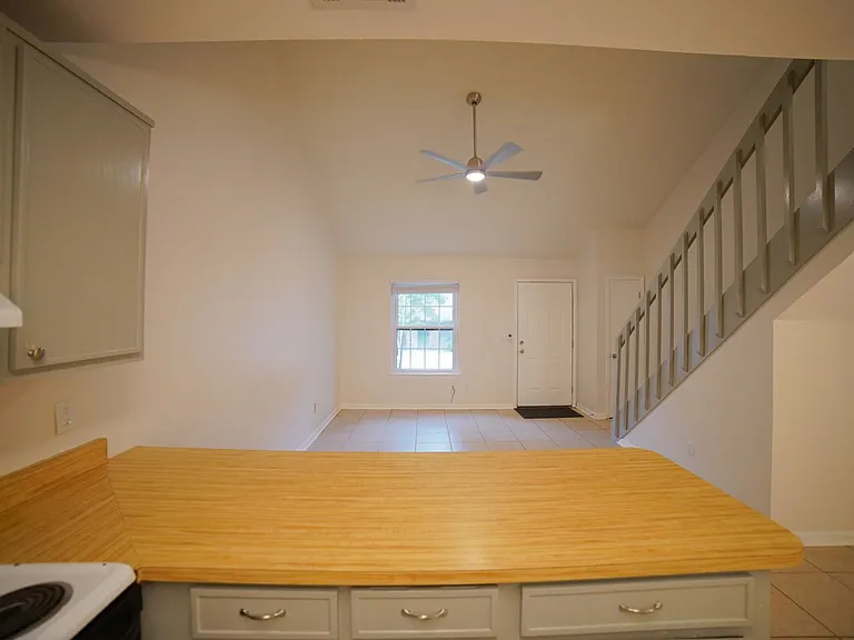 1240 High Rd — Photo 5