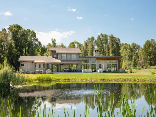 5540 N Stone Creek Ln, Jackson, WY 83001