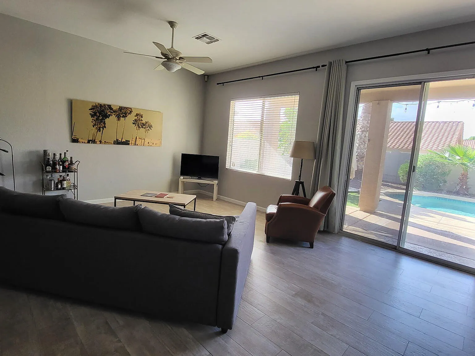 3 bed, 2.0 bath, 1993 sqft, $2,700 — Photo 3