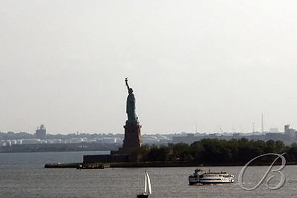 Rented by Bellmarc Realty | media 16