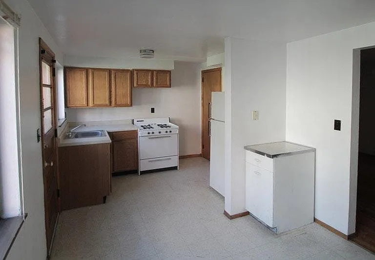 419 Franklin Ave #C — Photo 4