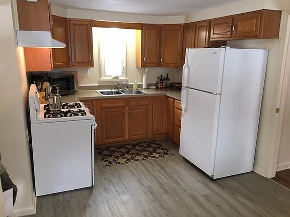Kitchen with Tenant