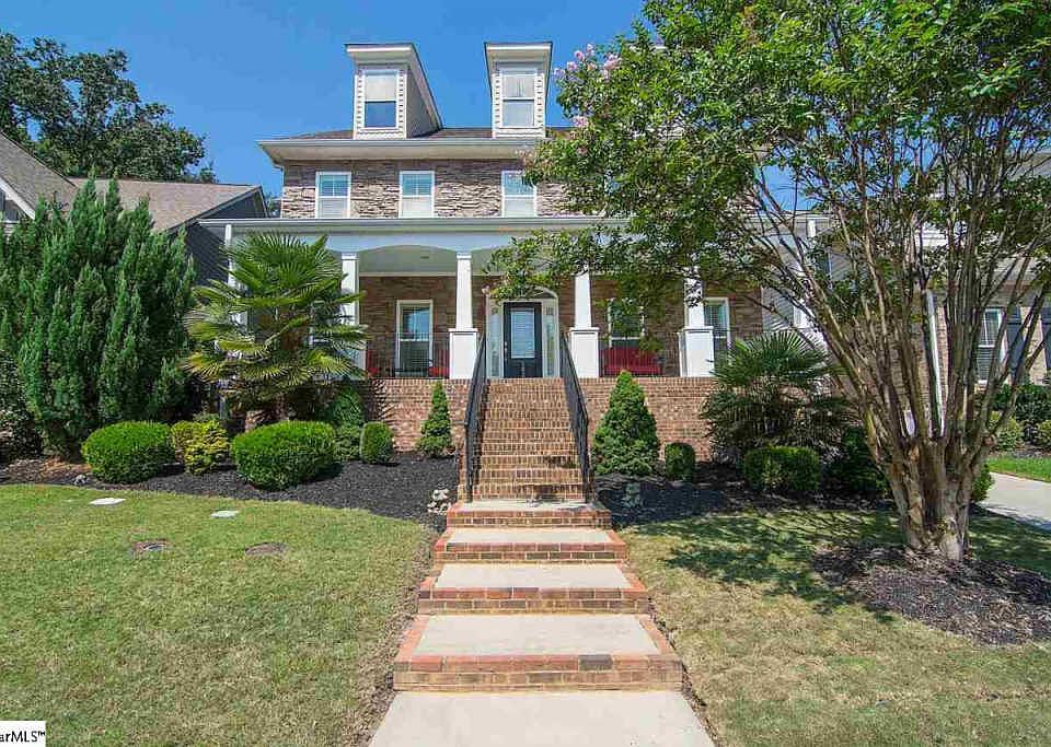 1st image of 102 Cutler Way