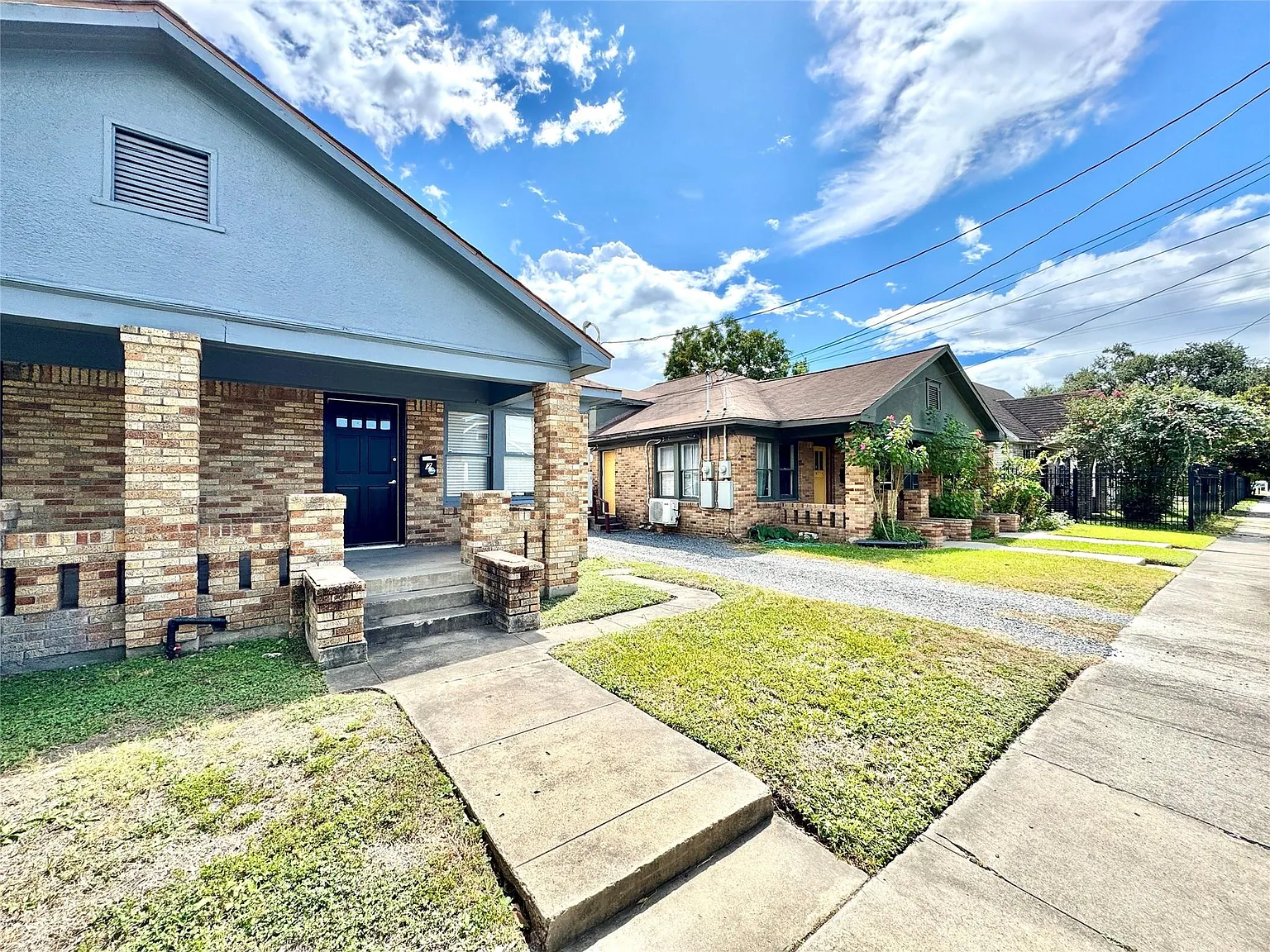 2 bed, 1.0 bath, 864 sqft, $1,250 — Photo 3