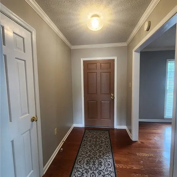 311 Holly Hill Rd — Photo 2