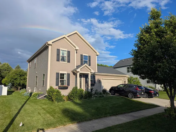 185 Moorland Pl, Sun Prairie, WI 53590