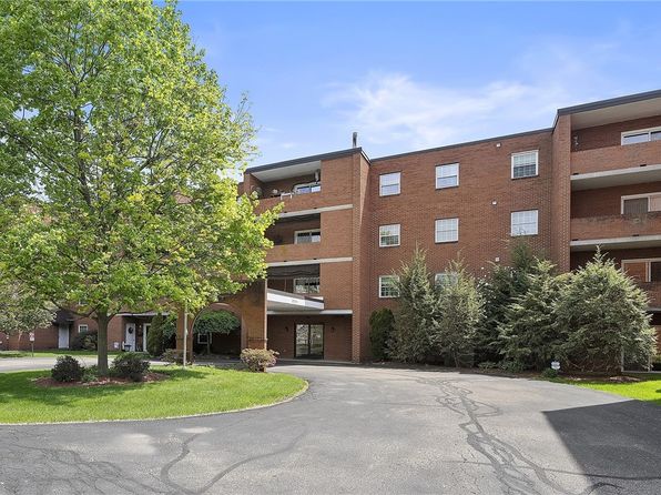 2850 Edgecliff Rd APT 18, New Kensington, PA 15068