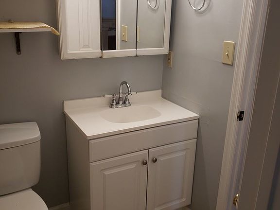 5th image of 744 Rock Crest Ct APT 102