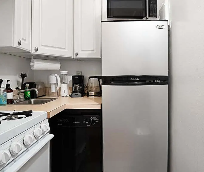 328 E 74th St #4B — Photo 5