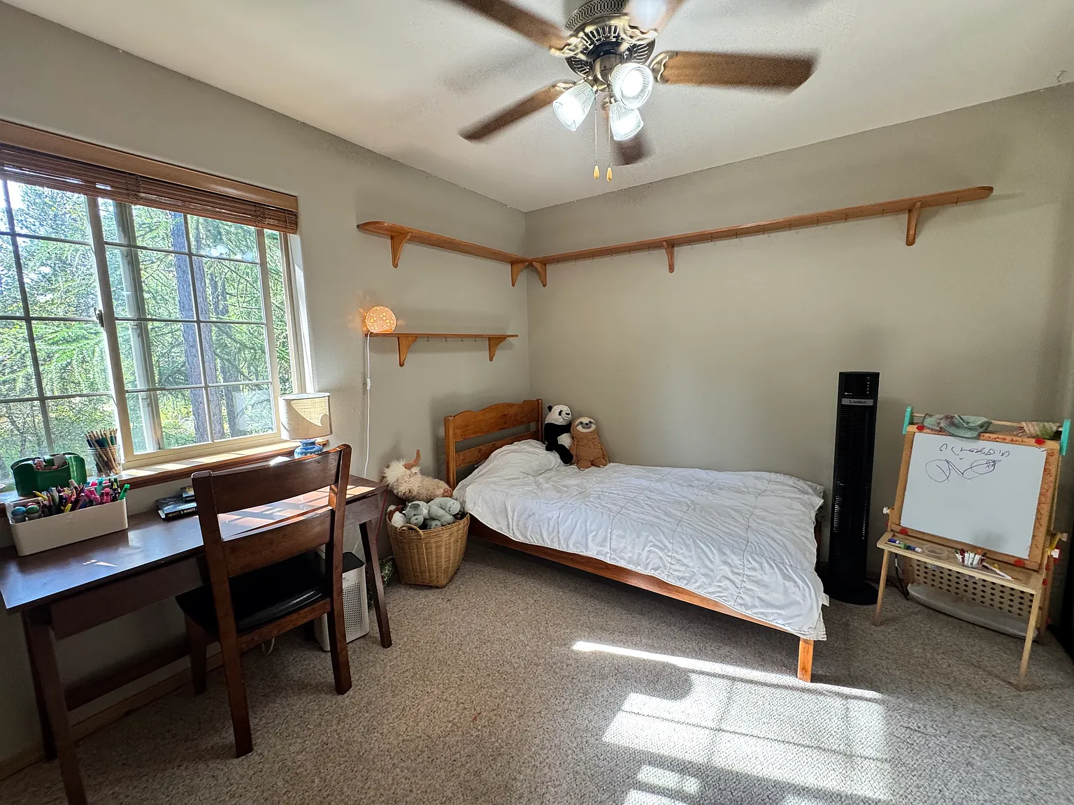 4 bed, 2.5 bath, 2083 sqft, $3,000 — Photo 4