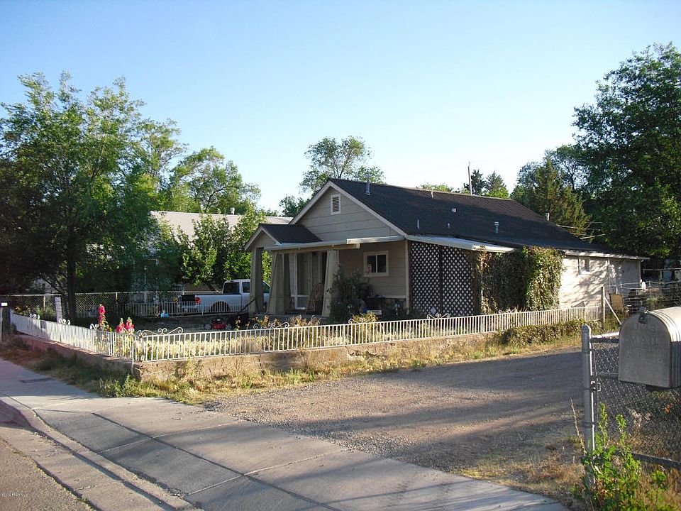 2nd image of 834 Dameron Dr