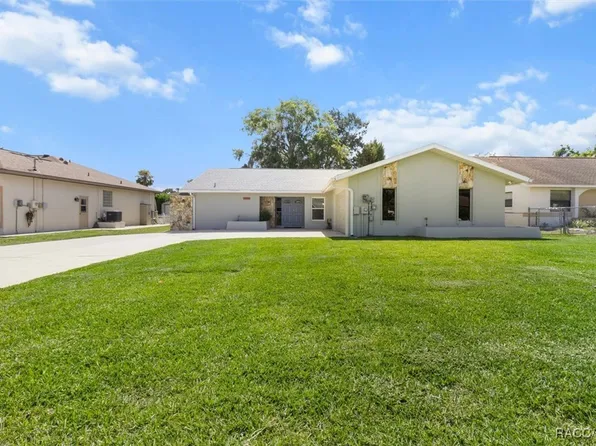 3835 N Eagle Point, Crystal River, FL 34428