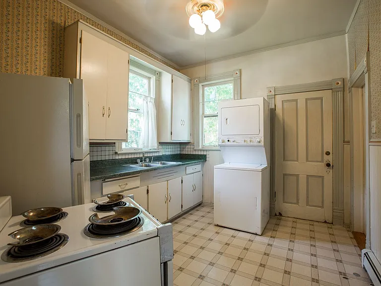 504 W Mountain Ave — Photo 9
