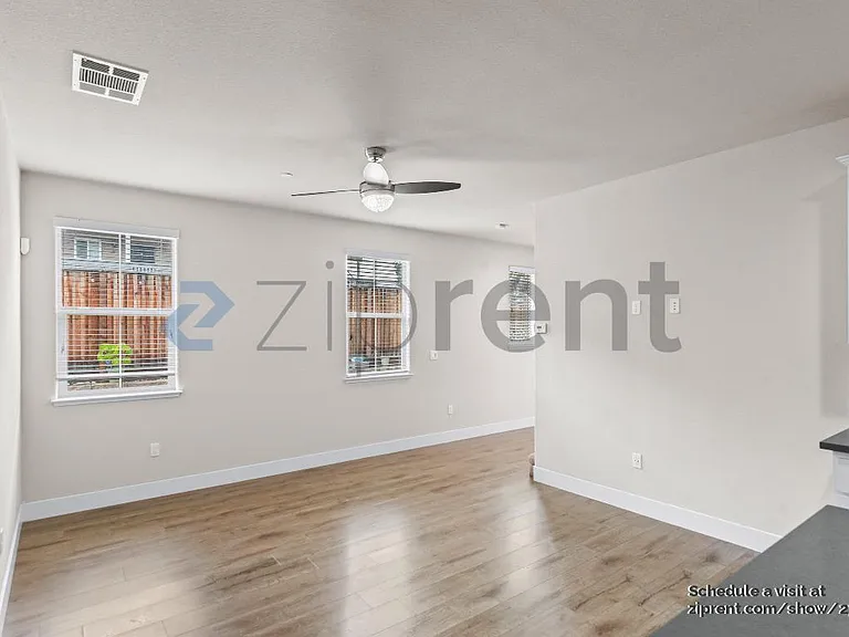 3786 Vine St — Photo 6