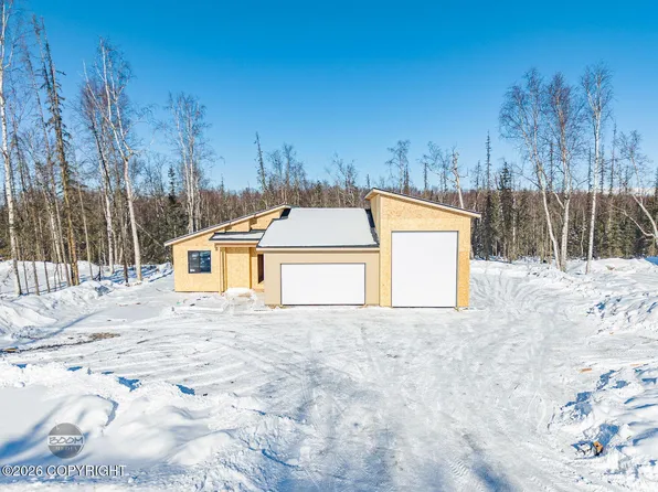 9509 W Palermo Cir, Wasilla, AK 99623
