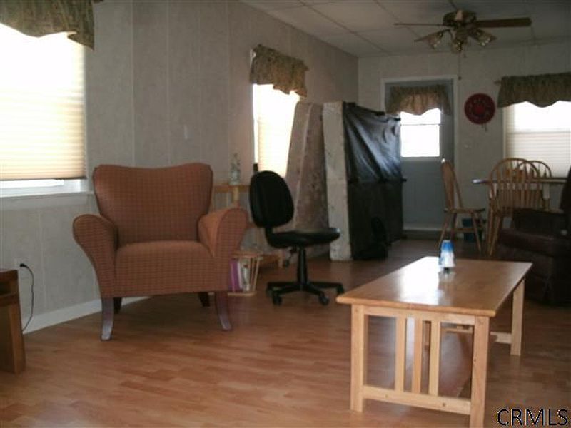 3rd image of 783 WOODSTOCK Road