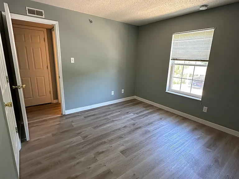902 Hanna Place Ct #D — Photo 26