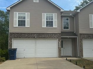 1626 NW Garrett Dr, Blue Springs, MO 64015