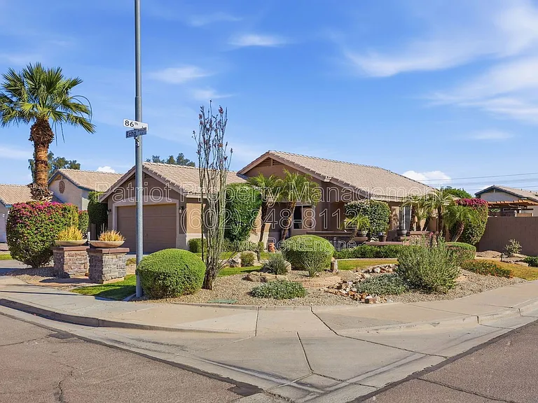 8629 W Echo Ln — Photo 34