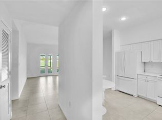 5040 Harmony Cir APT 105, Vero Beach, FL 32967