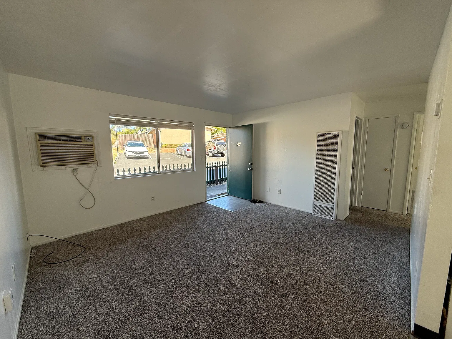 2 bed, 700 sqft, $1,650 — Photo 4