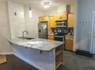 910 18th Ave SW #102, Calgary, AB T2T 0H1