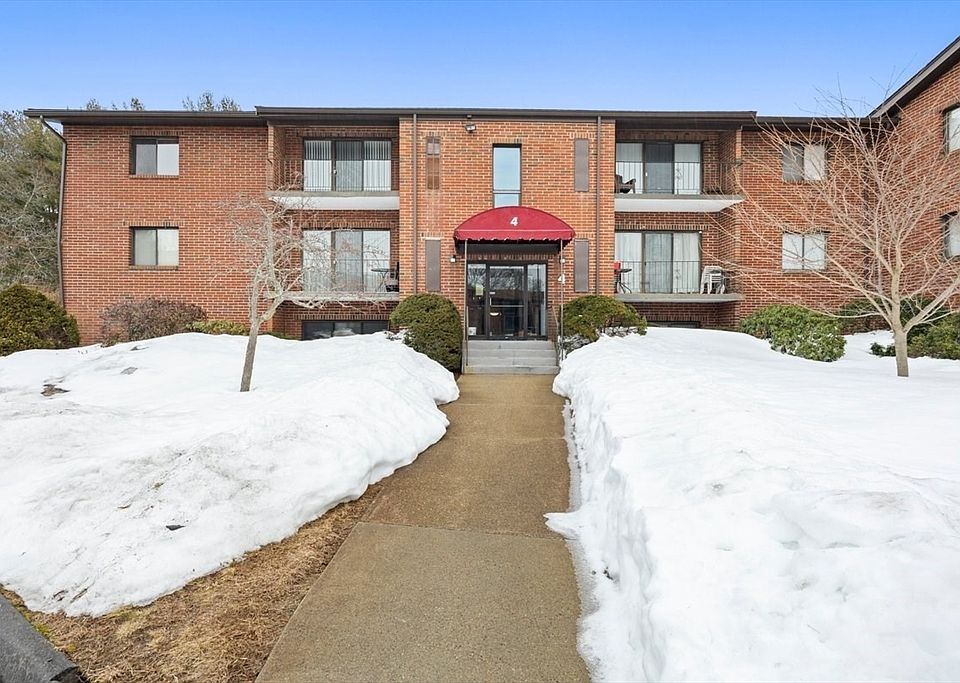 1st image of 221 Oak St APT 4-15