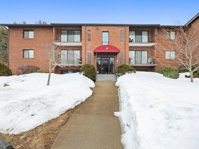 221 Oak St APT 4-15, Brockton, MA, 02301