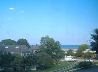 47 Leverett Ave, Revere, MA 02151