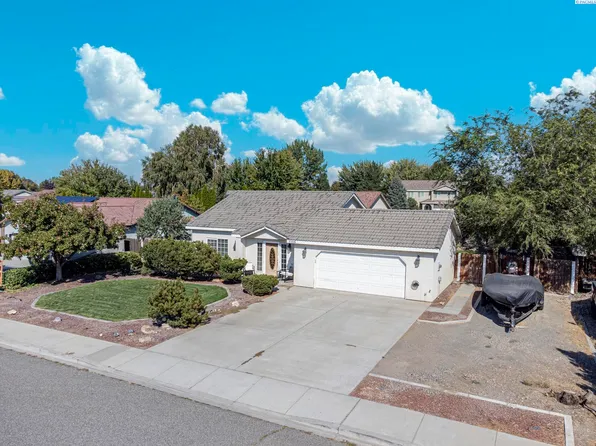 5506 Aspen Dr, West Richland, WA 99353