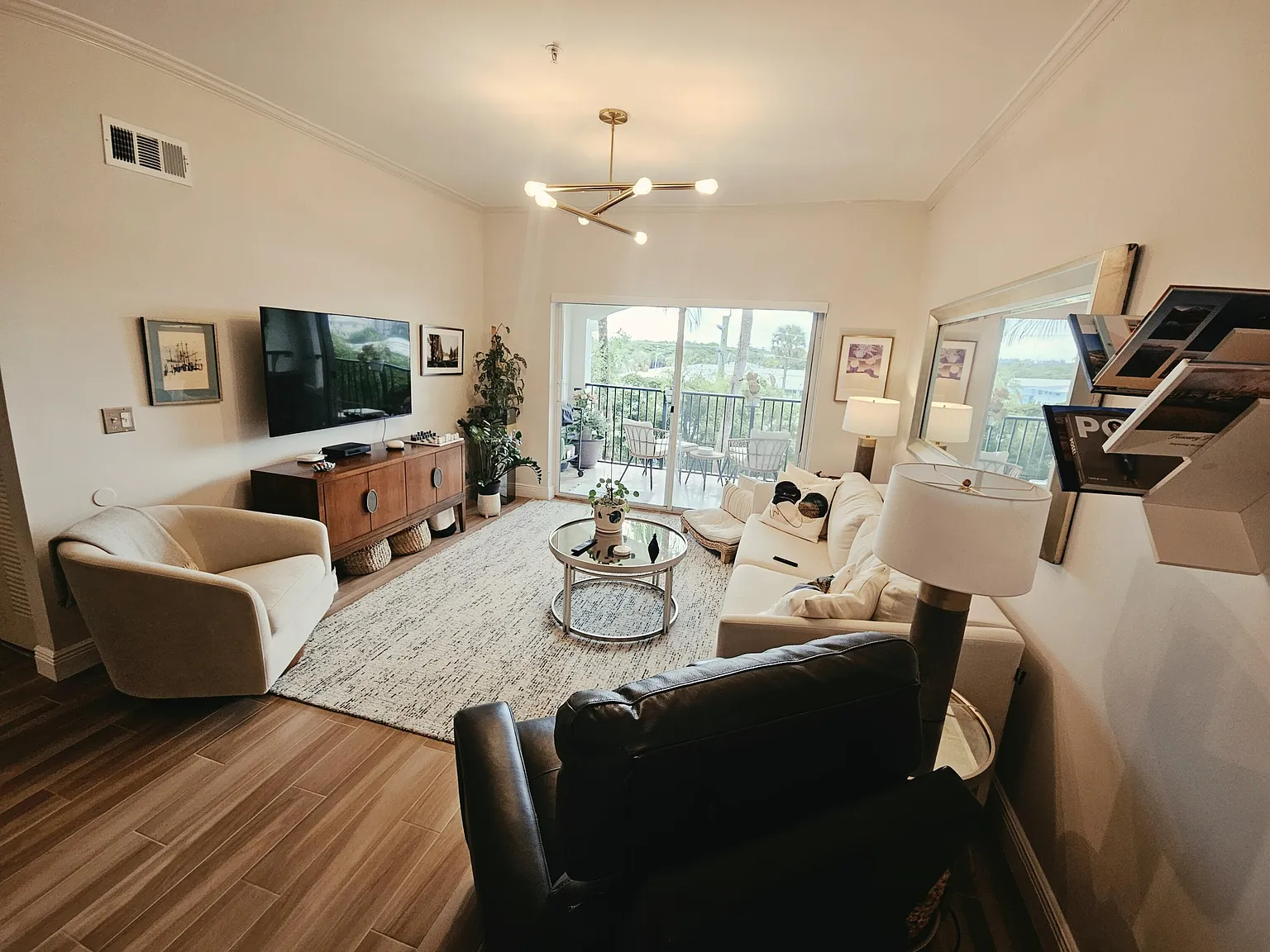1 bed, 1.0 bath, 726 sqft, $2,750 — Photo 1