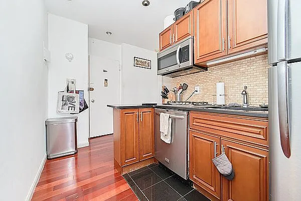 Rented by Living New York | media 9