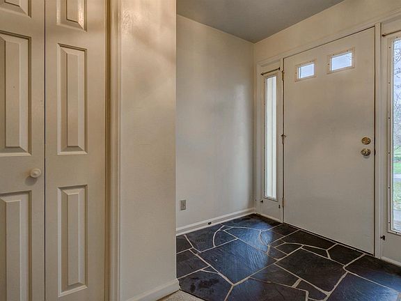 4th image of 4117 Twin Mountains Dr